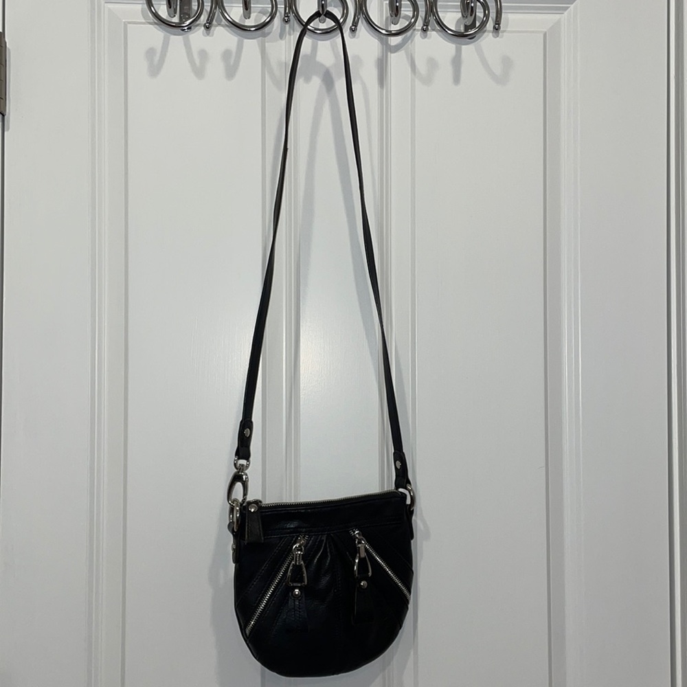 B. Makowsky Crossbody Bag